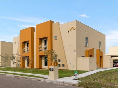 1205 E Camellia Ave UNIT 4