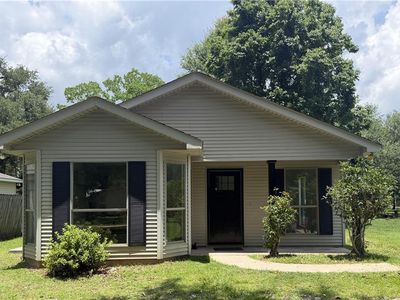 123 Scott St