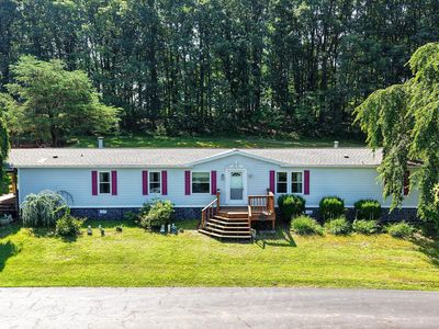 395 Snyder School Rd