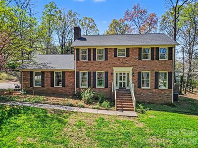 1560 Chatham Ct NW