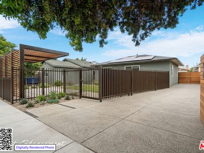 1319 E Colon St