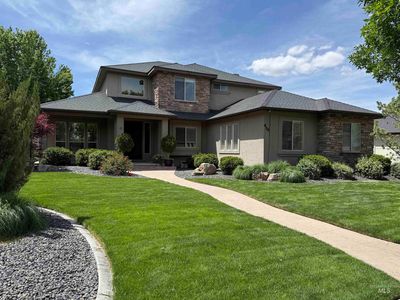 499 N Senora Way