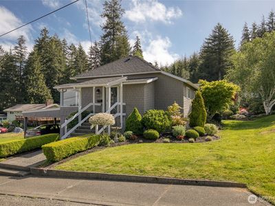 1900 Ranier Street