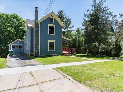 832 West St