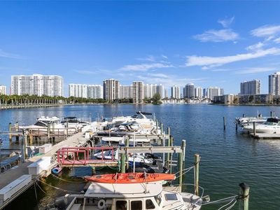 18071 Biscayne Blvd APT 802