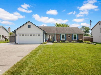 1045 Pin Oak Dr