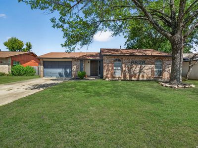 5826 CLIFF WALK DR