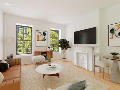 353 W 47th St APT 3FW