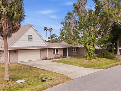 6014 Border Ln