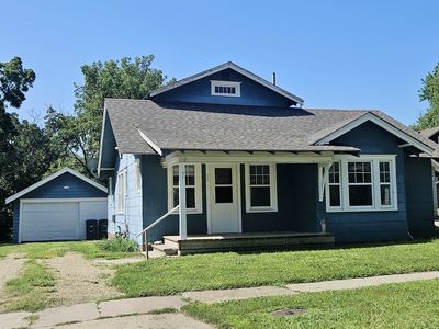 517 W Cave Springs Ave