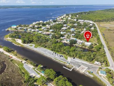 Property at 11 Sunrise Ln, Panacea, FL