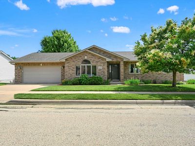 3524 Lunar Dr