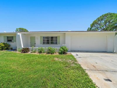 987 QUEEN ROAD