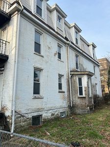 112 Knox Ave