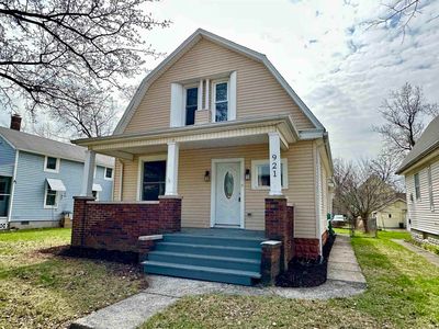 921 Cottage Ave