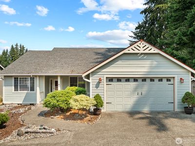 2744 Sutherland Place