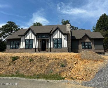 107 Amohi Way