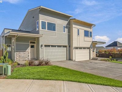 210 Black Hawk Ct