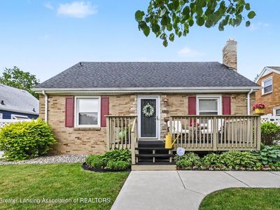 2122 Quentin Ave