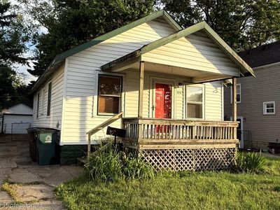 Property at 624 E Saratoga St, Ferndale, MI