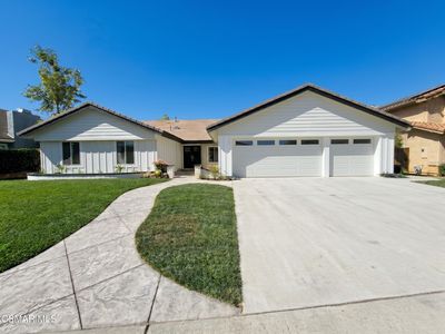 3273 Heatherglow St
