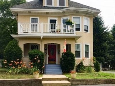 22 Harrington St #2