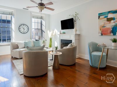 5 Whitaker Street #202 E