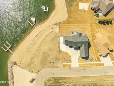 3804/3808 Lakewood Dr SE