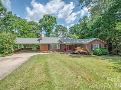 303 Elizabeth Ave
