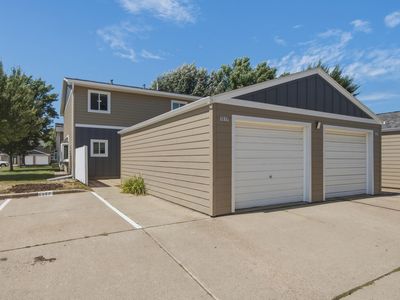 Property at 1217 S Newport Pl, Sioux Falls, SD