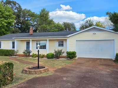 Property at 304 Weatherford Dr, Gretna, VA