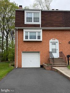 Property at 11 Featherbed Ct, Lawrence Township, NJ