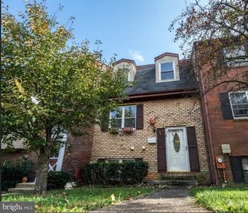 19 Wimbledon Ln
