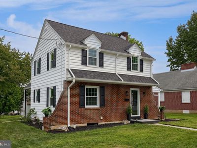 11 E Herman Ave