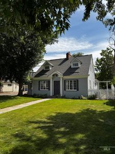 1122 2nd Ave S