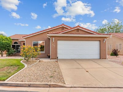 496 E Oasis Dr