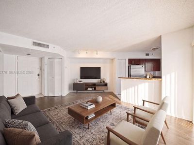 771 N Pine Island Rd APT 205