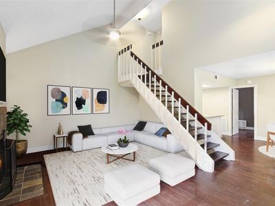 16502 Holly Trail Dr