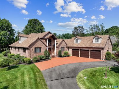 7 Regency Drive