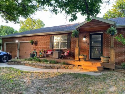 105 S Village Ter