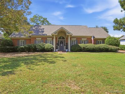 3207 Lancaster Ln