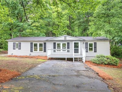 284 Luther Cir
