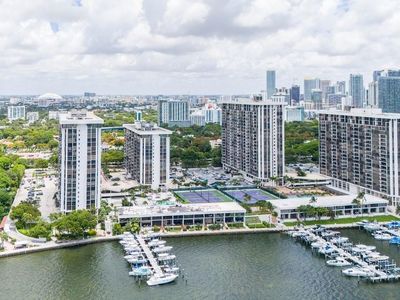 1915 Brickell Ave APT C506