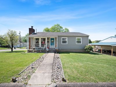 2318 44th Pl