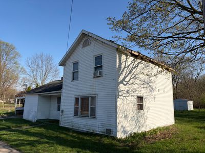 178 W Muskegon St NE