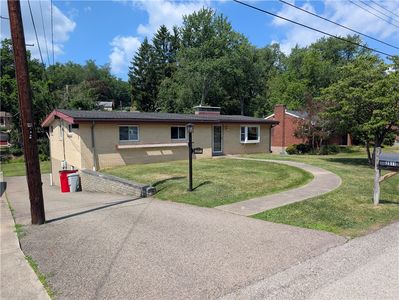 2511 Autumnwood Dr