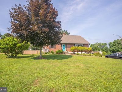 882 Allentown Rd