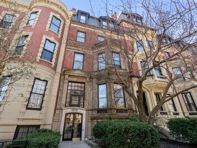 62 Commonwealth Ave APT 8