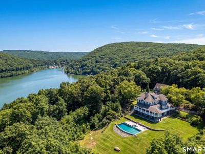 90 Tinker Hill Road