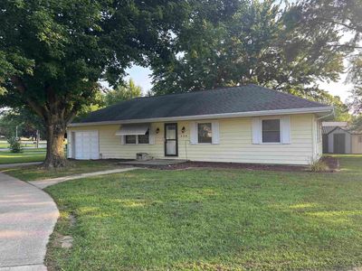 Property at 408 W Pickwick Dr, Syracuse, IN